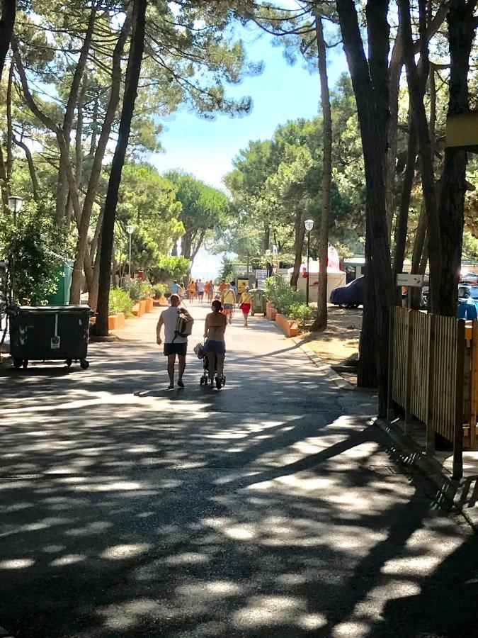 Dena Chalets - Lido Di Spina At The Beach Bagian luar foto